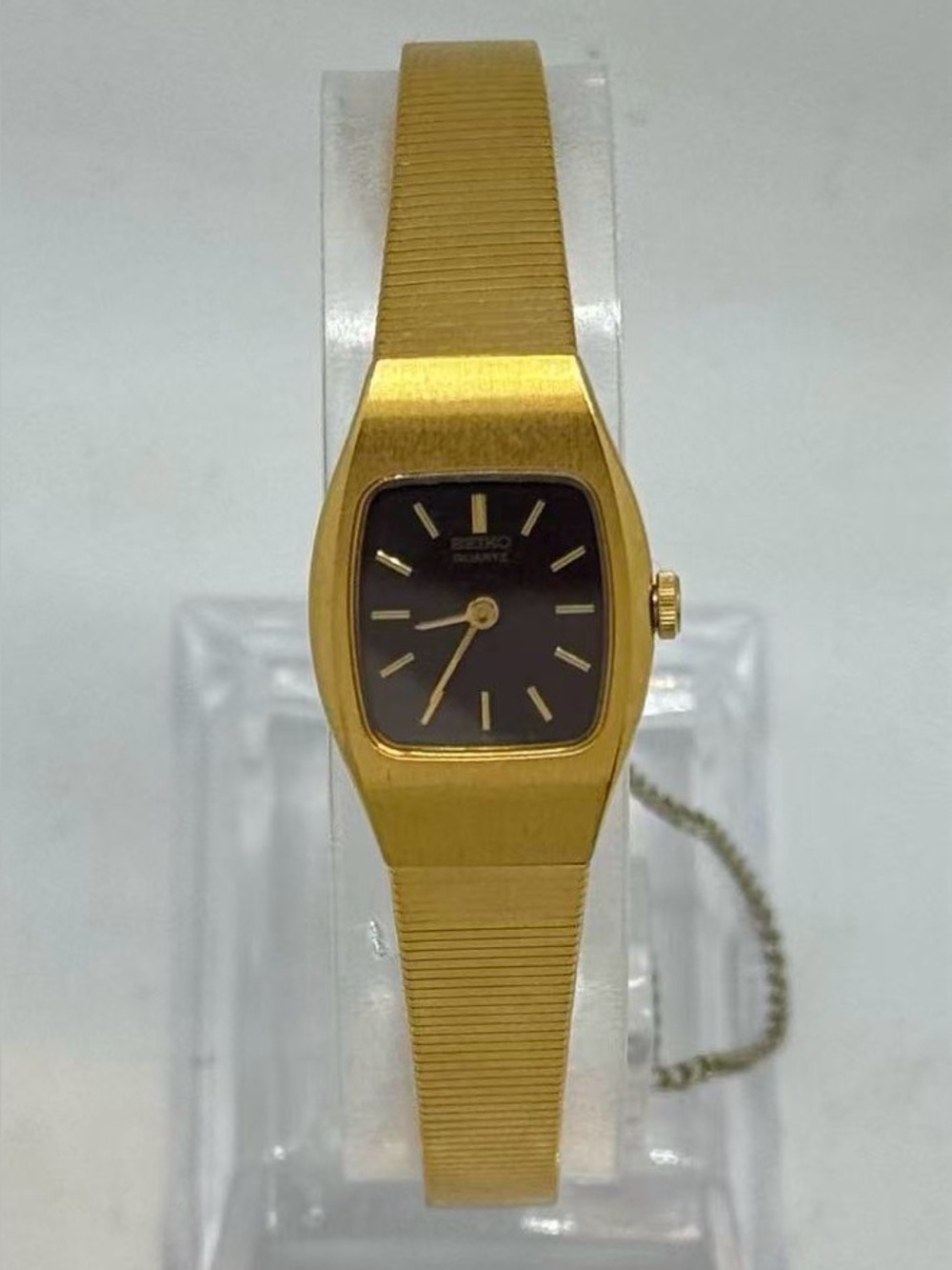 Vintage Seiko Women’s Quartz Gold Tone Watch Black Dial 20mm New Battery Runs